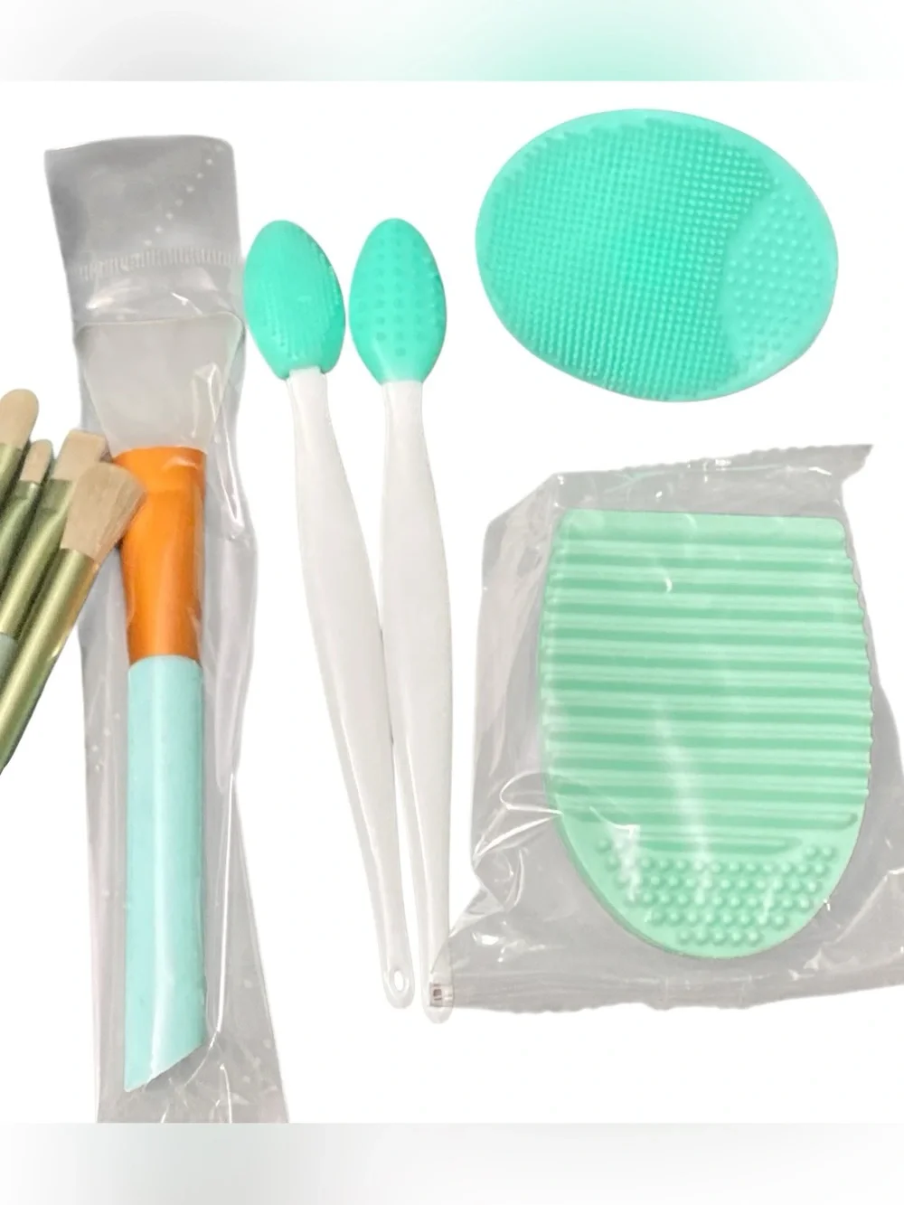 NEW 22 Piece Make Up Beauty Tool Set - Brushes, Sponges, Etc.